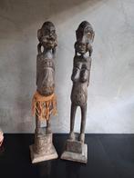 2  Afrikaanse beelden van hout, Ophalen of Verzenden