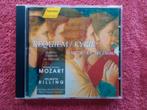 Mozart Requiem & Kyrie - Helmuth Rilling, Gebruikt, Met libretto, Ophalen of Verzenden, Classicisme