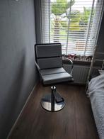 Nog bijna nieuwe kappersstoel, Metaal, Ophalen of Verzenden, Zo goed als nieuw, Eén