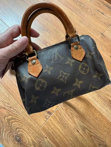 Louis Vuitton Nano Speedy Tas beschikbaar voor biedingen