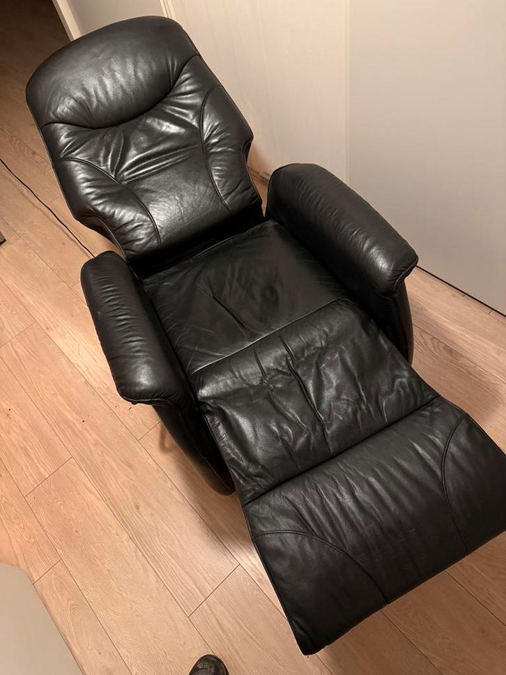 Zwarte Relaxfauteuil - Comfortabel!, Huis en Inrichting, Fauteuils, Gebruikt, Leer, 75 tot 100 cm, Ophalen