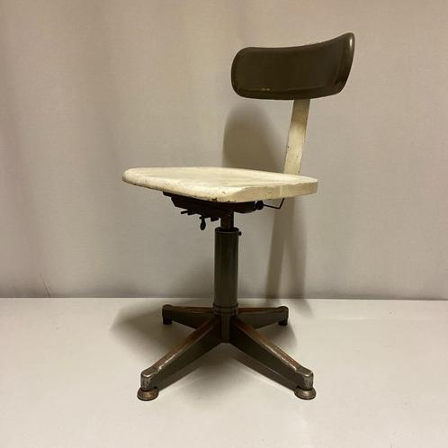Vintage jaren 50 industrieel design bureaustoel Acior België, Antiek en Kunst, Antiek | Meubels | Stoelen en Banken, Ophalen