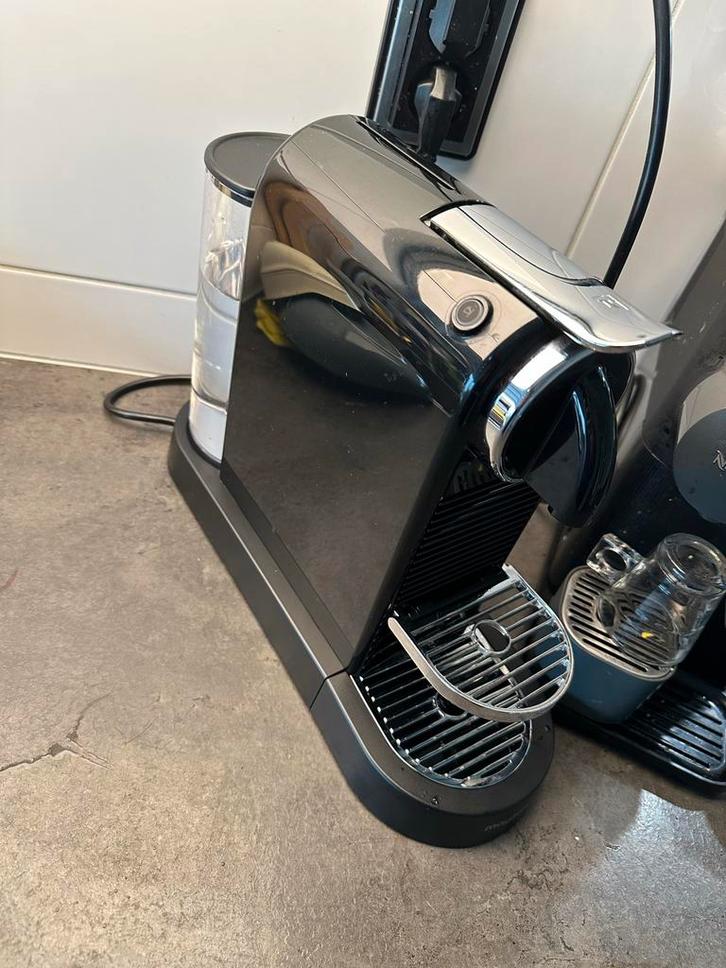 Zo goed als nieuwe Nespresso Magimix, Witgoed en Apparatuur, Koffiezetapparaten, Zo goed als nieuw, Koffiepads en cups, Espresso apparaat
