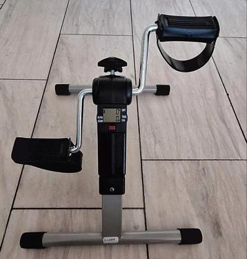 Stoelfiets/Bureaufiets/Mini Home-Fietstrainer inklapbaar beschikbaar voor biedingen