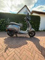 Vespa Sprint mat grijs, Fietsen en Brommers, Scooters | Vespa, Ophalen, Gebruikt, Maximaal 45 km/u, Vespa S
