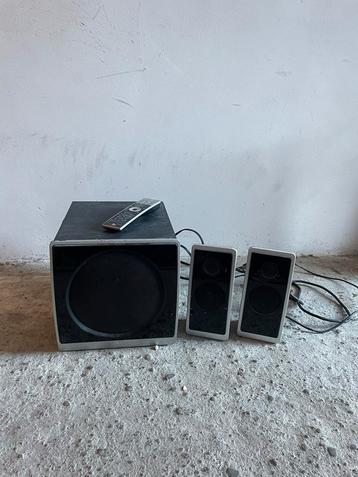 Logitech versterker en speakers beschikbaar voor biedingen