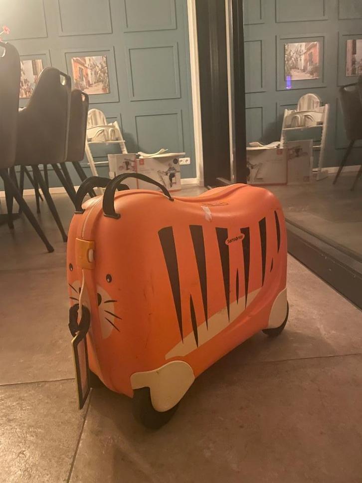 Samsonite kinder trolley/ koffer tijger, Sieraden, Tassen en Uiterlijk, Koffers, Zo goed als nieuw, Hard kunststof, Minder dan 50 cm