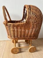 Rotan poppenwagen loopactiveiter, Ophalen, Zo goed als nieuw, Duw- of Trekspeelgoed