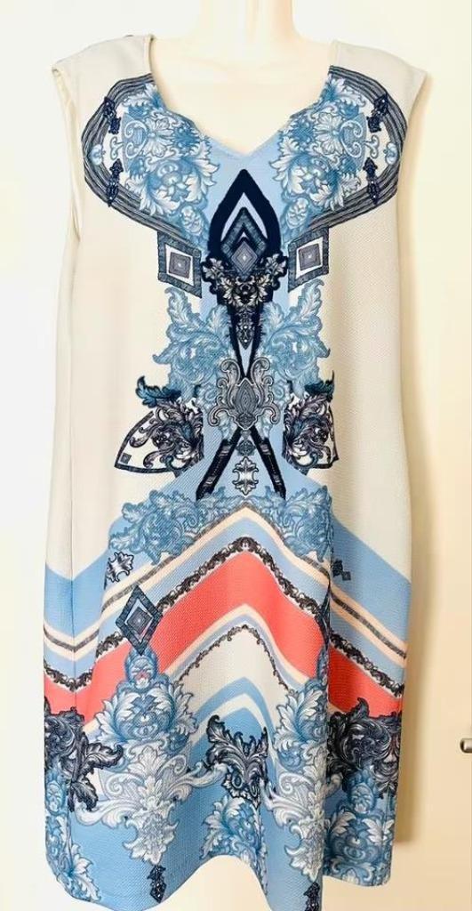 Batida Young jurk maat 44[v], Kleding | Dames, Jurken, Zo goed als nieuw, Maat 42/44 (L), Knielengte, Ophalen of Verzenden