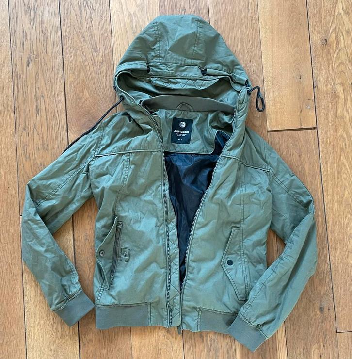 Zomerjas S Non Grada groen, Kleding | Heren, Jassen | Zomer, Zo goed als nieuw, Maat 46 (S) of kleiner, Groen, Ophalen of Verzenden