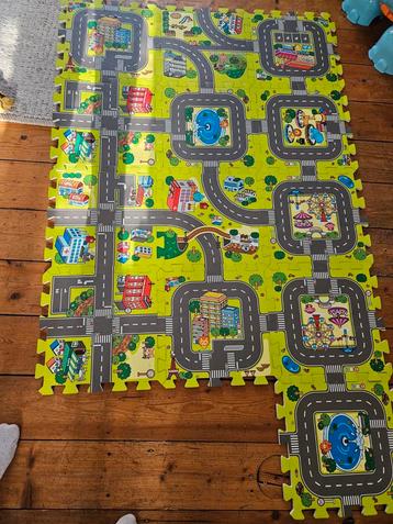 Foamtegels 90x150 cm - Speelkleed beschikbaar voor biedingen