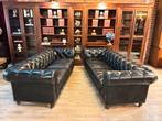 Twee orginele chesterfield banken vintage zwart leer, Ophalen, 100 tot 125 cm, Info@chesterfieldjunkie.nl, Zo goed als nieuw