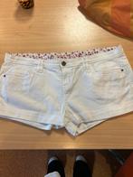 Witte Short - Maat 42, Kort, Wit, Maat 42/44 (L), Ophalen of Verzenden
