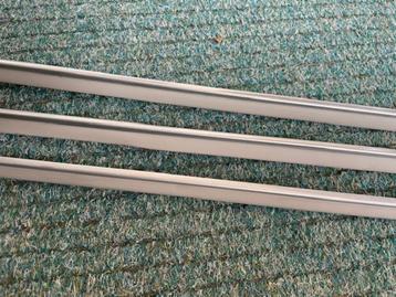 12 Tochtstrips – Tochtprofielen Assorti beschikbaar voor biedingen