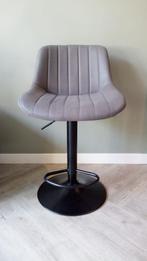 moderne barkrukken met rugleuning - 3 verschillende kleuren, 5 krukken of meer, 60 tot 90 cm, Ophalen of Verzenden, Metaal