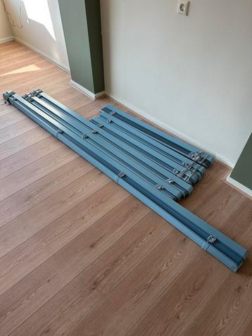 Licht blauwe luxaflex beschikbaar voor biedingen