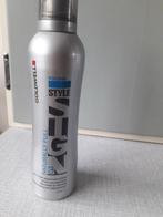 Goldwell Volume Style Naturally Full 3 Haarspray 200ml, Ophalen of Verzenden, Zo goed als nieuw, Gel, Wax, Haarlak of Mousse