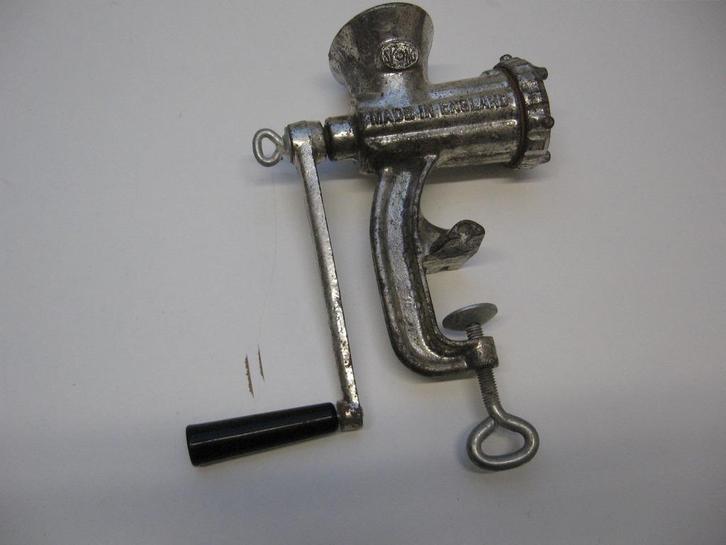 Antieke slacht vlees molen m tafel bevestiging no 5 €10.00., Antiek en Kunst, Antiek | Gereedschap en Instrumenten, Ophalen of Verzenden