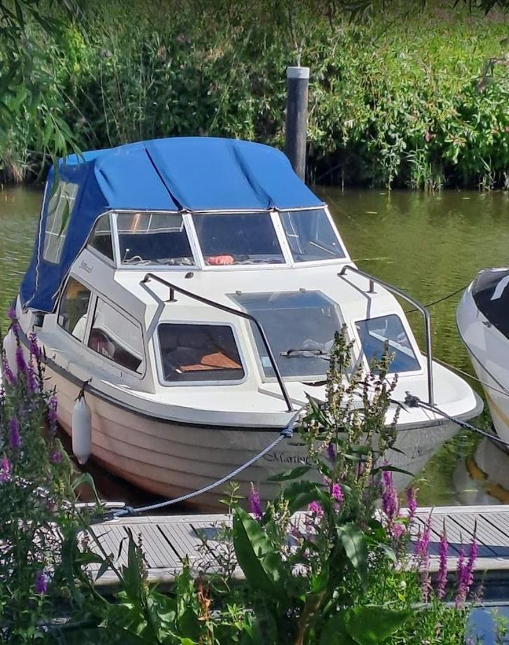 Boot Polyester sloep 6.30 mtr 22pk MET ligplaats Strijensas, Watersport en Boten, Motorboten en Motorjachten, Gebruikt, Polyester