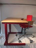 Zeer degelijke MARKO bureau met stoel handicap rolstoel, Ophalen, Gebruikt, Zwart