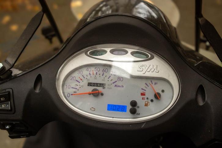 Sym Fiddle II – 2021 – 6549 km – Zwart – Blauw kenteken, Fietsen en Brommers, Scooters | SYM, Gebruikt, Fiddle, Maximaal 25 km/u