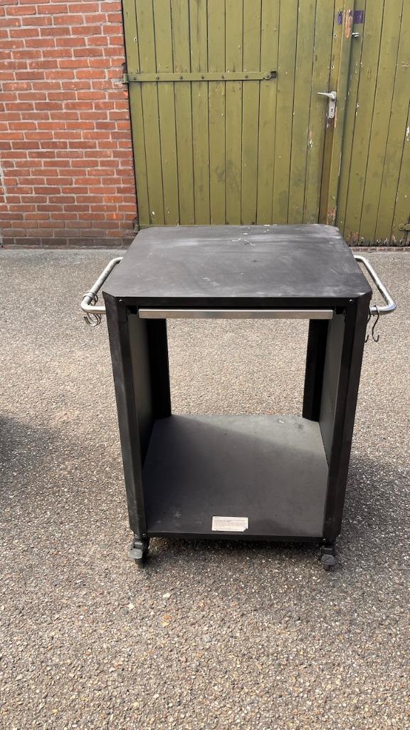 Trolley verrijdbaar met uitschuifbaar werkblad RVS van Cozze, Tuin en Terras, Buitenkeukens, Zo goed als nieuw, Gas, Vrijstaand