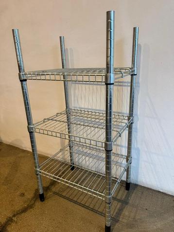 Metalen Rek – 3 Lagen – 90 cm Hoog beschikbaar voor biedingen