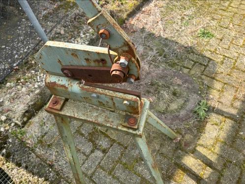 Knipschaar op bok, Doe-het-zelf en Verbouw, Gereedschap | Overige machines, Gebruikt, Ophalen
