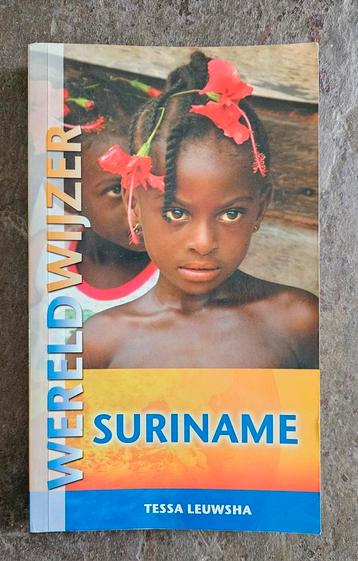 T. Leuwsha - Suriname Reisgids