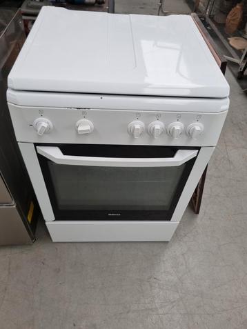Gasfornuis met Oven - Perfect voor de Keuken! beschikbaar voor biedingen