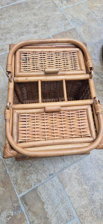 Rieten rotan picknickmand vintage 50L 37B 25H beschikbaar voor biedingen