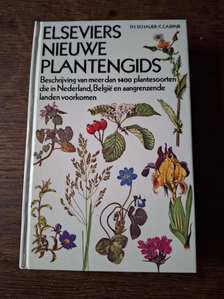 "Elseviers nieuwe plantengids" 1400 tekeningen, scrapbook, Boeken, Natuur, Zo goed als nieuw, Bloemen, Planten en Bomen, Ophalen of Verzenden