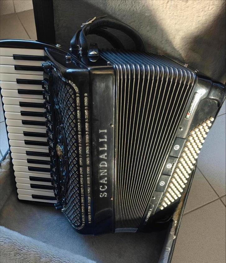 Scandalli Polyfonic X, Muziek en Instrumenten, Accordeons, Gebruikt, 96-bas, Overige merken, Ophalen of Verzenden