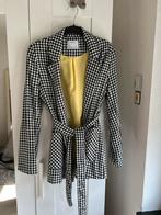 Geruite blazer met ceintuur/riem Bershka, Kleding | Dames, Jasjes, Kostuums en Pakken, Bershka, Ophalen of Verzenden, Zo goed als nieuw