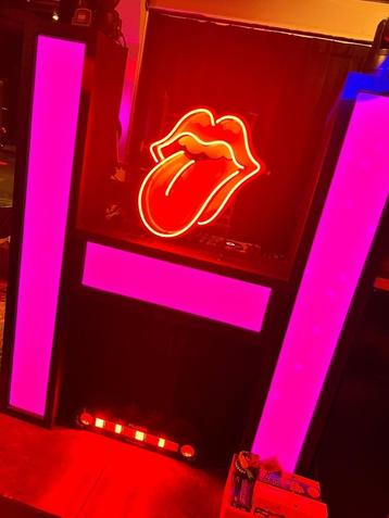 DJ-booth of receptiebalie > Mega H beschikbaar voor biedingen
