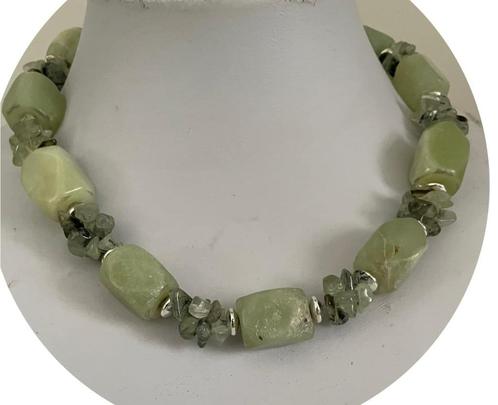 Prachtige aventurijn ketting, Sieraden, Tassen en Uiterlijk, Kettingen, Nieuw, Steen of Mineraal, Groen, Ophalen of Verzenden