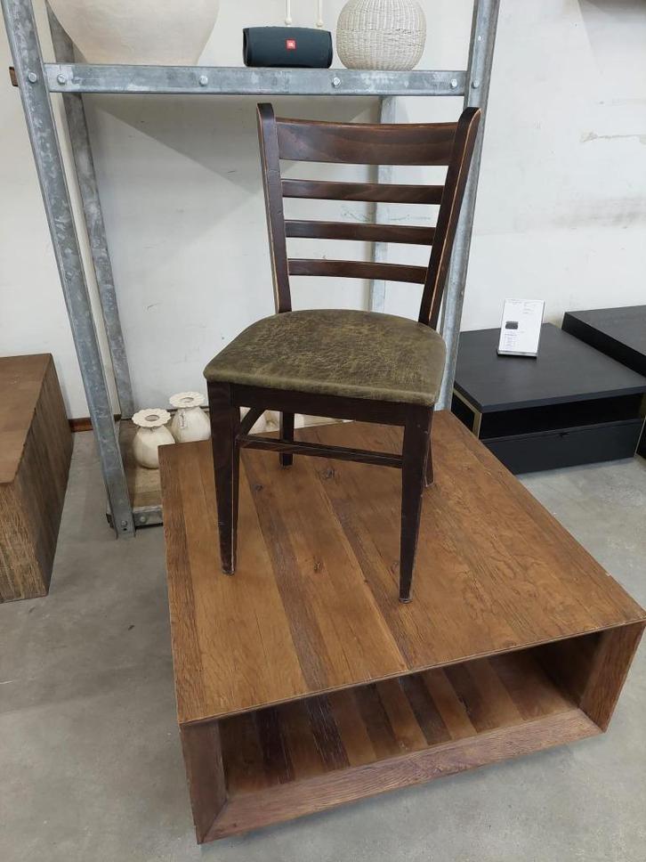 Partij cafe stoel hout met vernieuwde groene zitting, Huis en Inrichting, Stoelen, Zo goed als nieuw, Vijf, Zes of meer stoelen