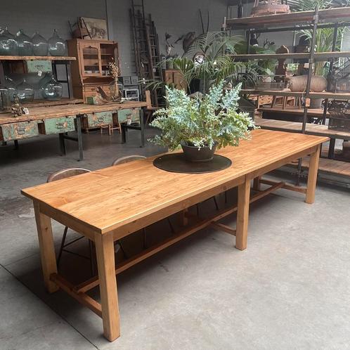Antieke werktafel, oude houten tafel, vintage, werkbank, Huis en Inrichting, Tafels | Eettafels, Vijf personen of meer, Rechthoekig