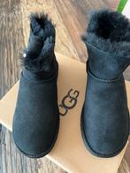 UGG Bailey Button Bling nieuw maat 36., Zwart, Lage of Enkellaarzen, Nieuw, Ophalen of Verzenden