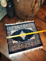 Brocante vintage Oosters klein tapijtje (2) Blauw, Blauw, ., Vierkant, Zo goed als nieuw