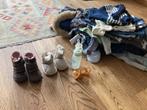 Babyset met o.a. kleren, schoentjes, flesjes, en speeltjes, Kinderen en Baby's, Ophalen, Gebruikt, 100 cm of meer, Deken