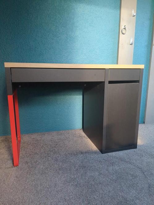 Bureau voor kinderen Ikea, Huis en Inrichting, Bureaus, Zo goed als nieuw, Bureau, Ophalen of Verzenden