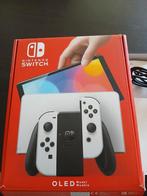 Nintendo Switch OLED wit + Opberghoes, Spelcomputers en Games, Spelcomputers | Nintendo Switch, Ophalen of Verzenden, Zo goed als nieuw
