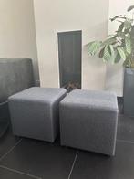 poefen 2 stuks donkergrijs - hocker poef, Huis en Inrichting, Banken | Voetenbanken en Poefen, Ophalen, Minder dan 50 cm, Vierkant