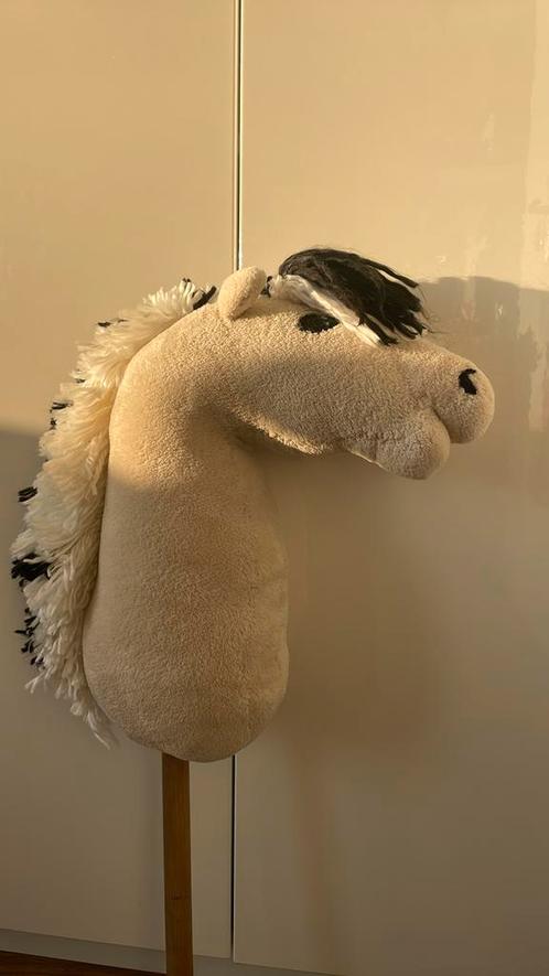 Hobbyhorse fjord te koop crème kleurig, Hobby en Vrije tijd, Overige Hobby en Vrije tijd, Zo goed als nieuw, Ophalen of Verzenden