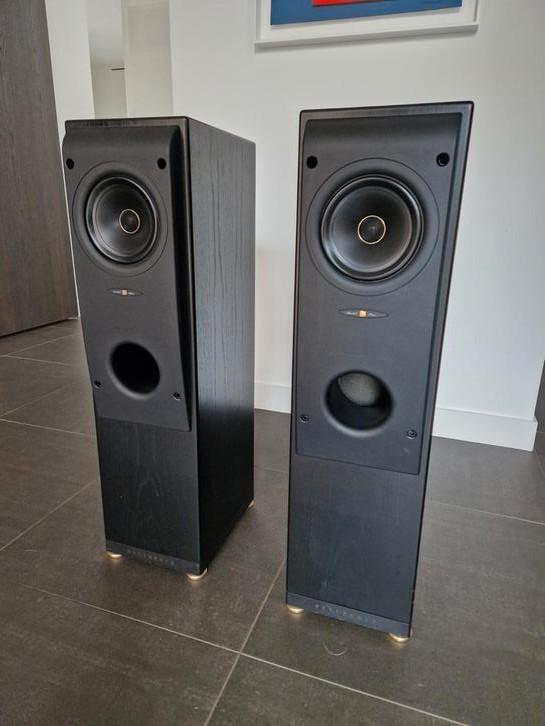 Kef reference series model one, Audio, Tv en Foto, Luidsprekers, Gebruikt, Front, Rear of Stereo speakers, Overige merken, Ophalen