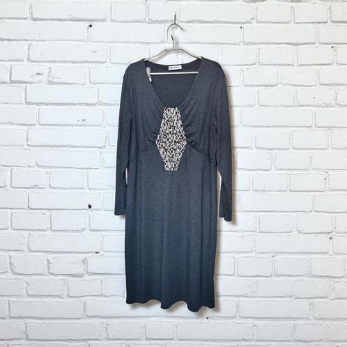 Ulla Popken Jurk Maat 42/44 Donkergrijs Velours Studs, Kleding | Dames, Jurken, Gedragen, Maat 42/44 (L), Grijs, Onder de knie