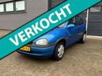 Opel Corsa 1.4i Strada - AUTOMAAT-, Auto's, Oldtimers, 1389 cc, Origineel Nederlands, Bedrijf, Opel