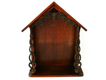 Houten nisje kapel console voor je favoriete Heilige beeld beschikbaar voor biedingen