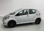 Toyota Aygo 1.0-12V + | BLUETOOTH | 5D | SCHERM, Voorwielaandrijving, Gebruikt, 4 stoelen, 68 pk
